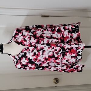 Rafaella Size XXL Popover Blouse in Cabaret Floral, Excellent Used Condition